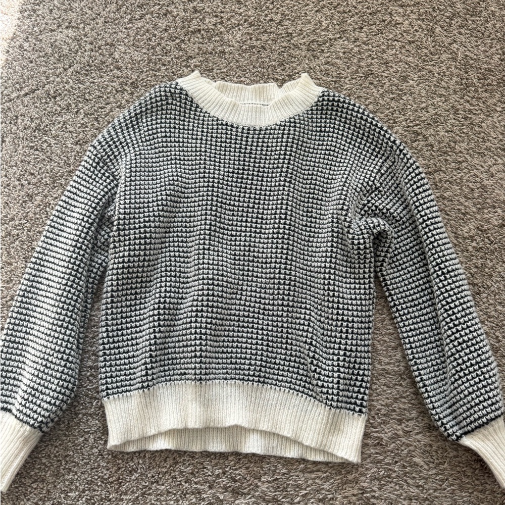 Chunky Black and White Knit Sweater - Women's